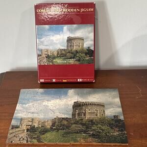 Wentworth Wooden Jigsaw Puzzle 140 Pieces Windsor Castle England Complete